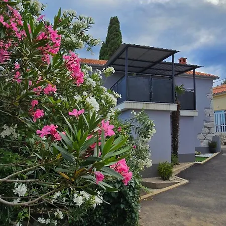 ヴィラ Lavanda Čižići