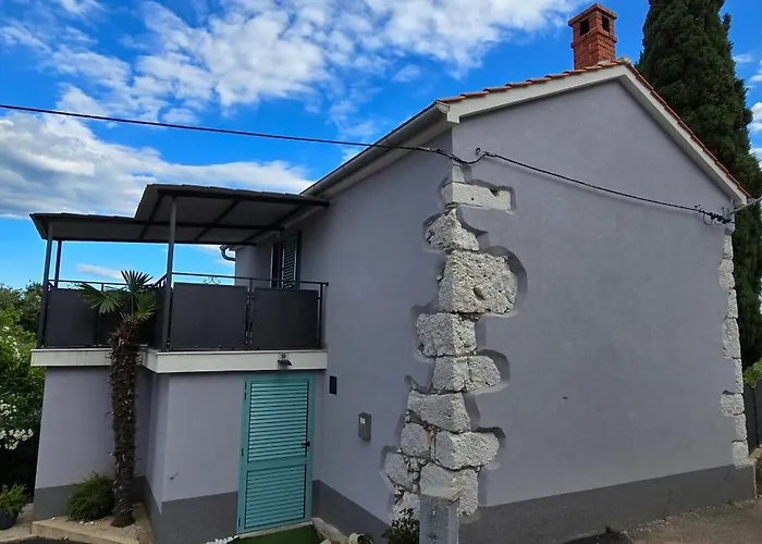 Lavanda Villa *